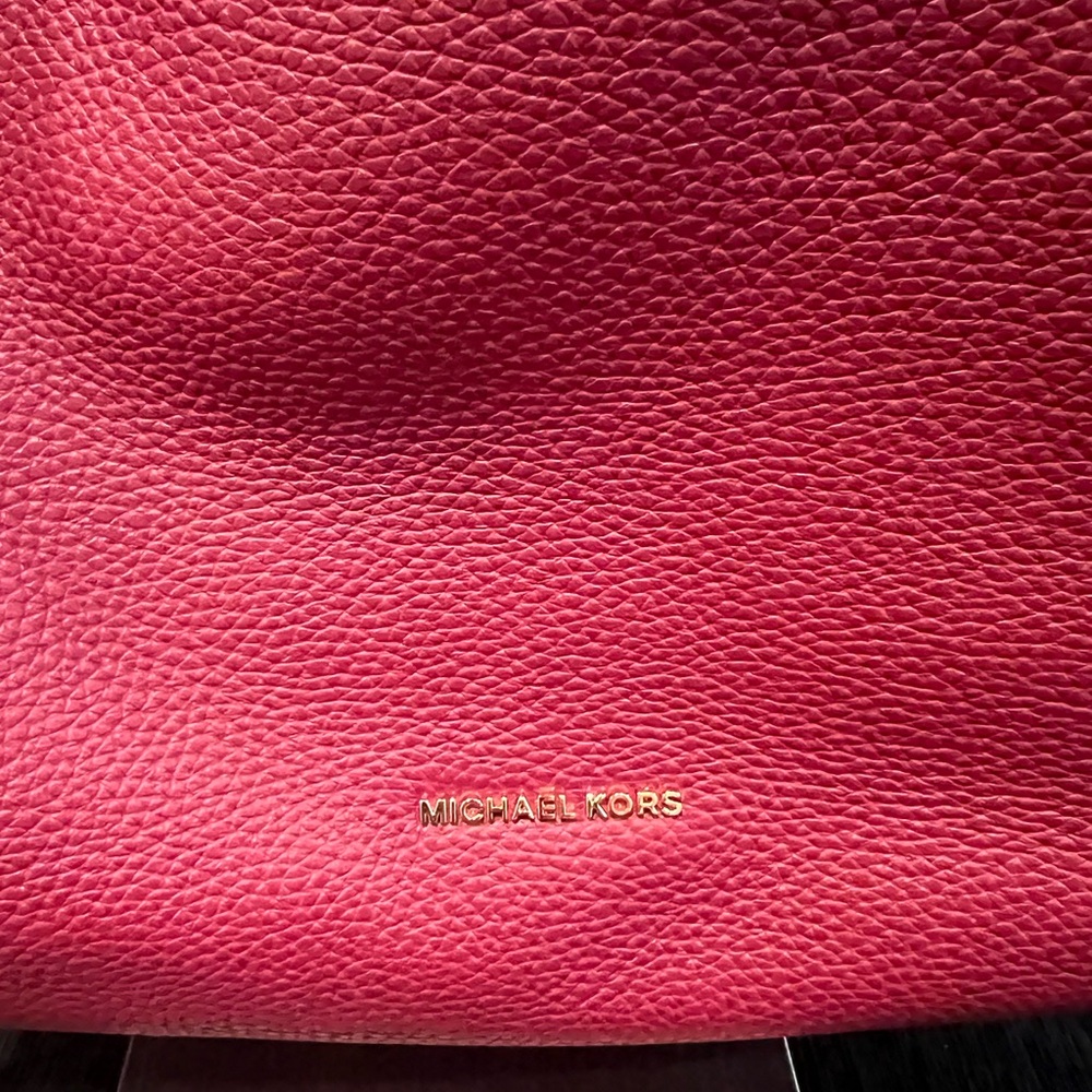 NWT Michael Kors Large Leather Nolita - Picture 5 of 12